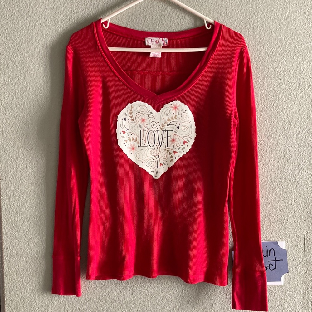 New OP Women’s/Misses Waffle Knit V-Neck Floral Love Graphic Top